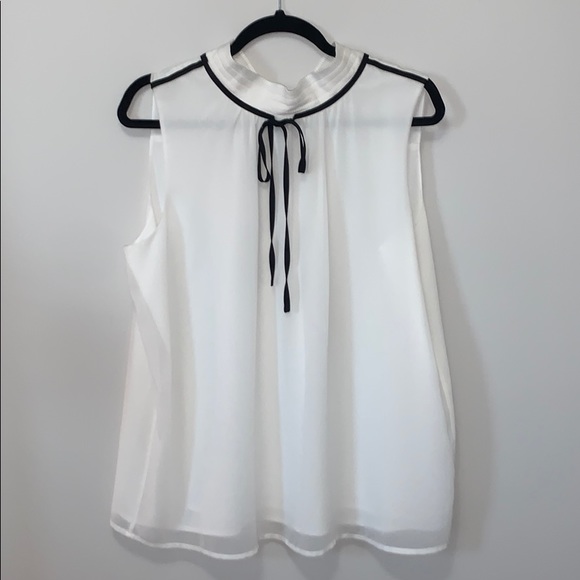Karl Lagerfeld Paris Sleeveless Top - Picture 1 of 3